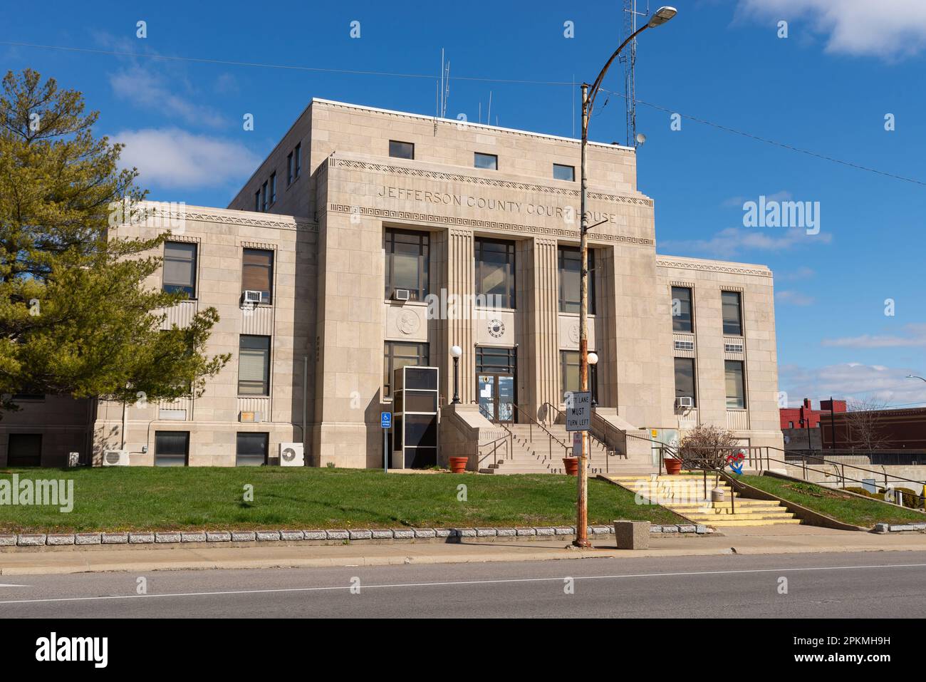 Mount Vernon, Illinois United States March 19th, 2023 Exterior of