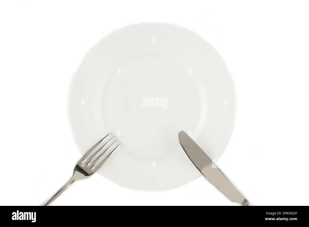 Dining etiquette I still eat, pause. Fork and knife signals with