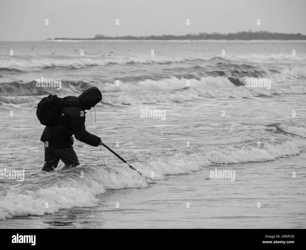 amber-collectors-black-and-white-stock-photos-images-alamy
