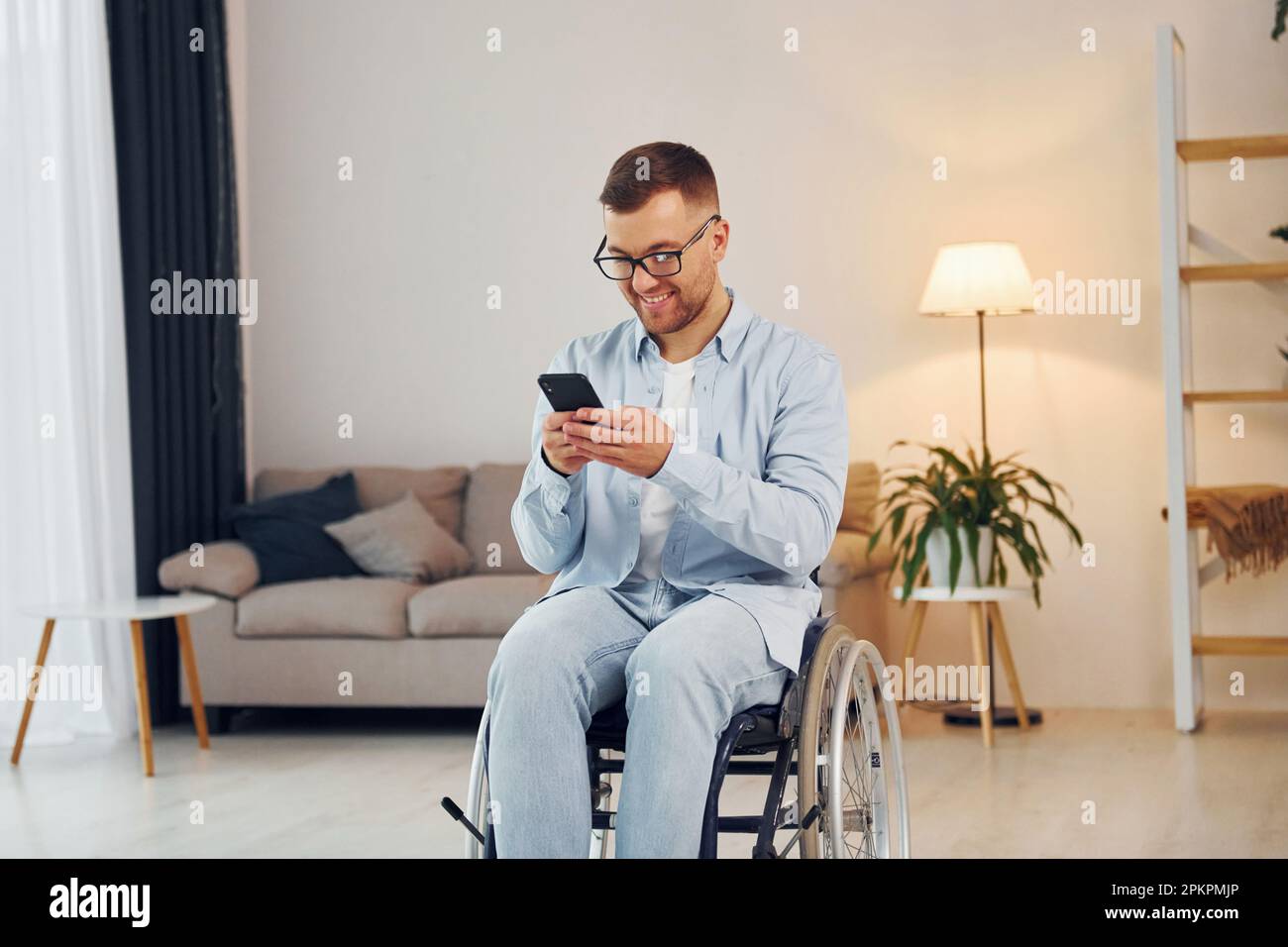 Male in wheelchair using hi-res stock photography and images - Alamy