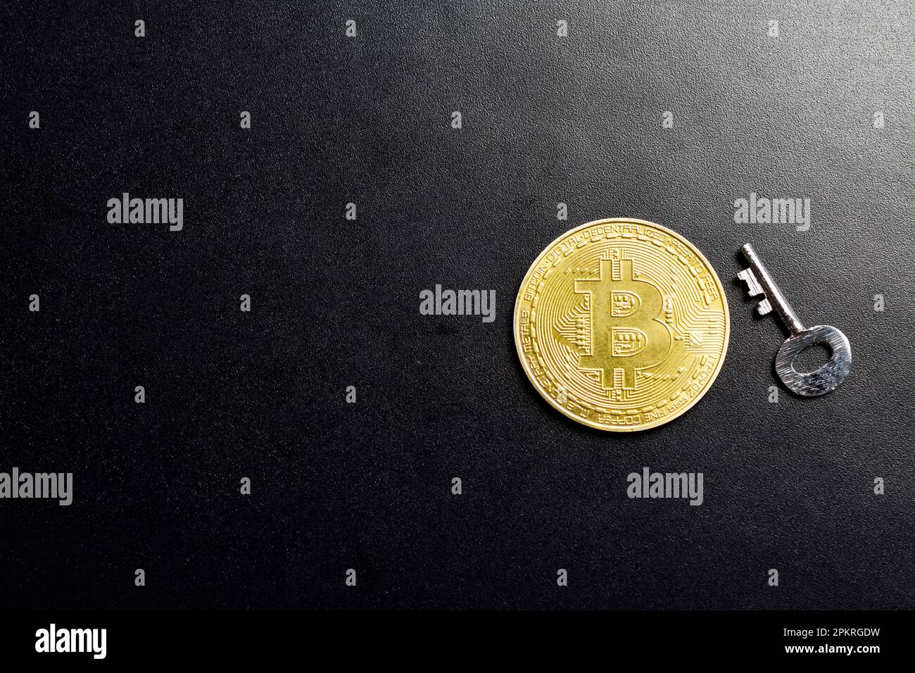 Cryptocurrency key hi-res stock photography and images - Alamy