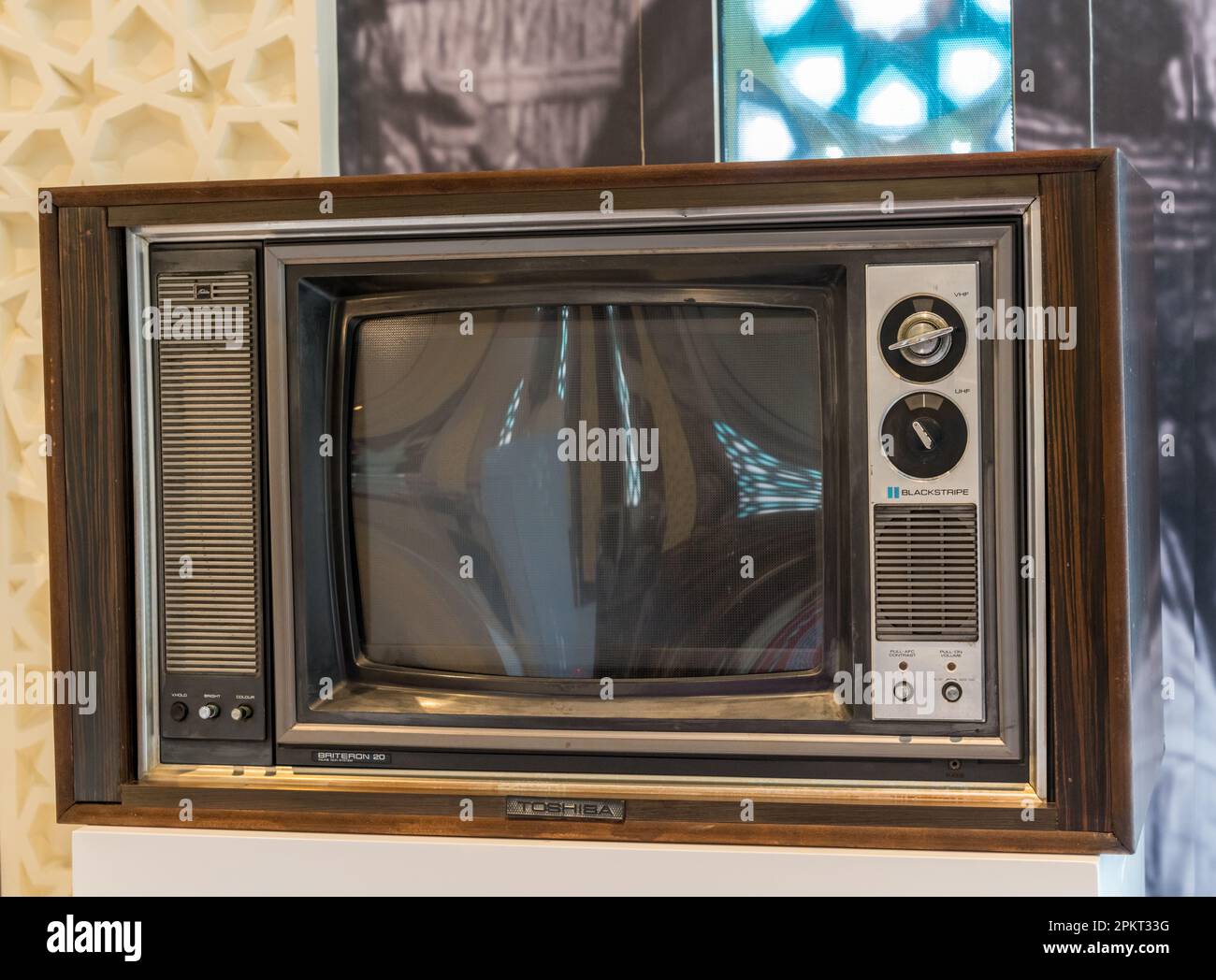 Toshiba tv hi-res stock photography and images - Alamy