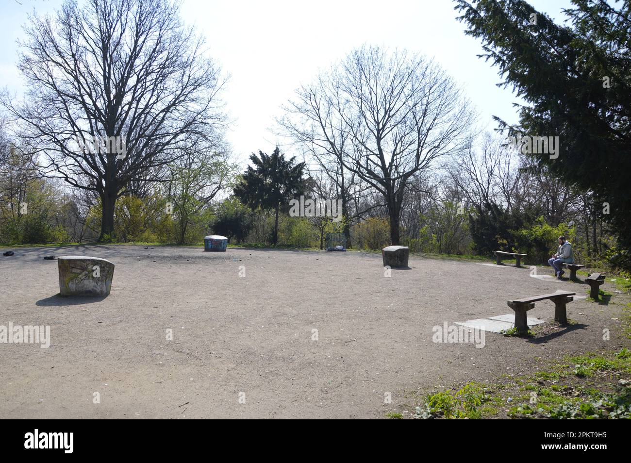 Berlin, Germany - April 9, 2023 - Rixdorfer Höhe in Volkspark Hasenheide in Neukölln. (Photo by Markku Rainer Peltonen) Stock Photo