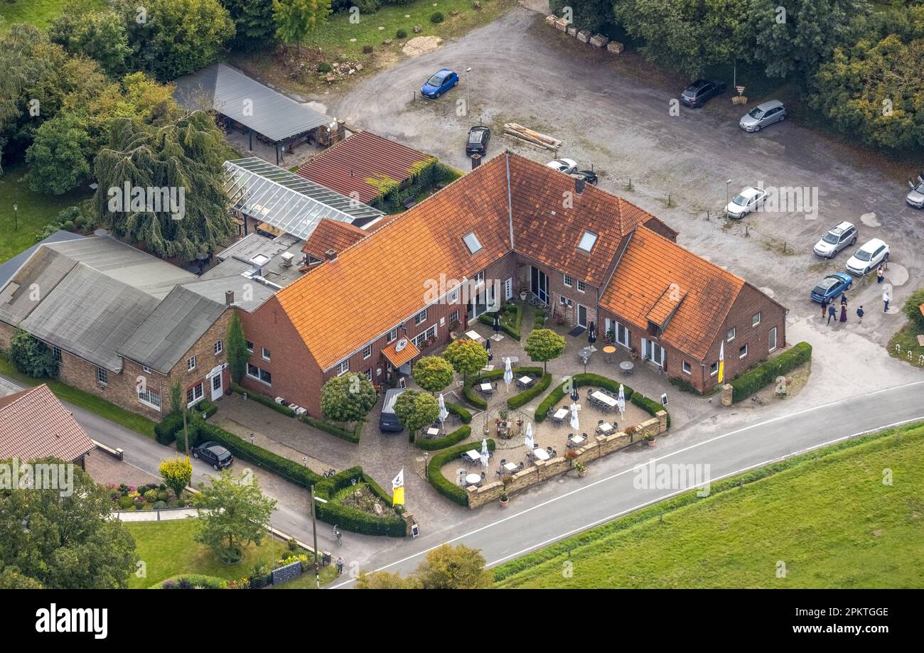 Aerial view, Haus Splietker restaurant with outdoor dining in Rhynern  district in Hamm, Ruhr area, North Rhine-Westphalia, Germany, Outdoor  catering Stock Photo - Alamy