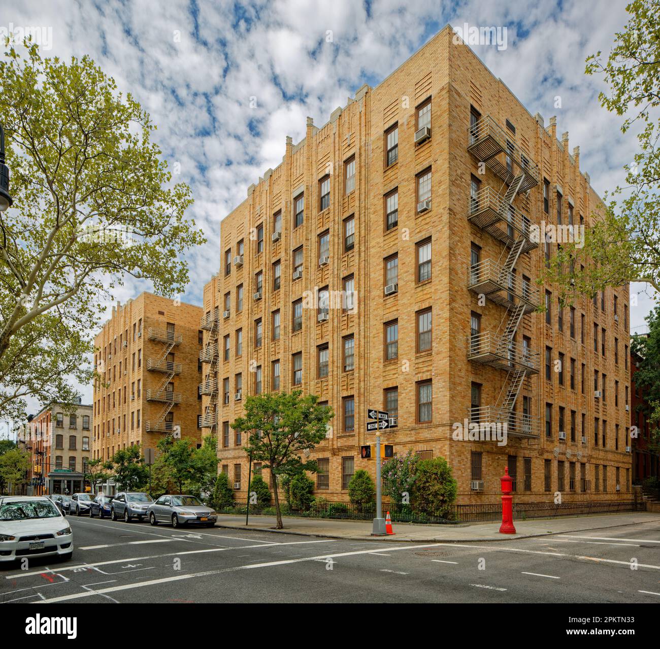 200 Clinton Street is an Art Deco apartment building in the Brooklyn
