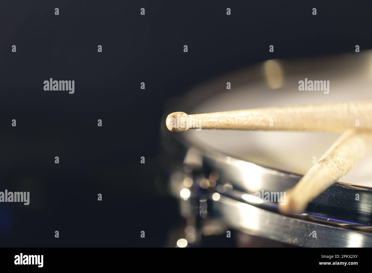 Close-up, snare drum and drumsticks on a dark background Stock Photo ...