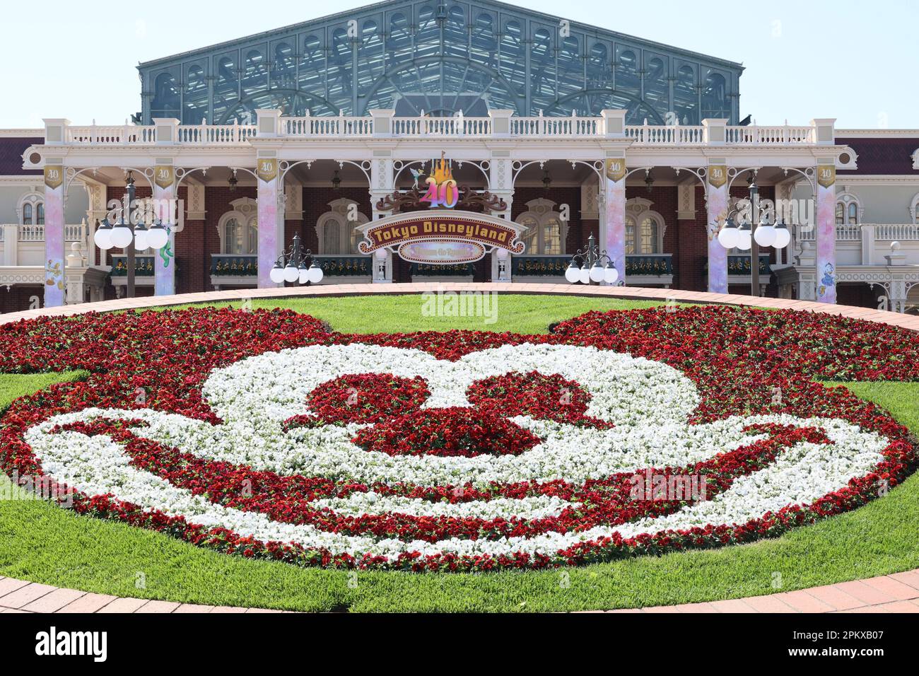 Urayasu, Japan. 10th Apr, 2023. A large flower bed to illustrate Disney character Mickey Mouse is displayed at the entrance of Tokyo Disneyland to celebrate the 40th anniversary of Tokyo Disney Resort in Urayasu, Chiba on Monday, April 10, 2023. The new parade and some new attractions to celebrate Disney theme park's 40th anniversary will start from April 15. (photo by Yoshio Tsunoda/AFLO) Credit: Aflo Co. Ltd./Alamy Live News Stock Photo