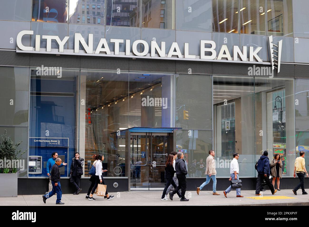 City National Bank, 1140 6th Ave, New York, NYC storefront photo of a bank in Midtown Manhattan. Stock Photo