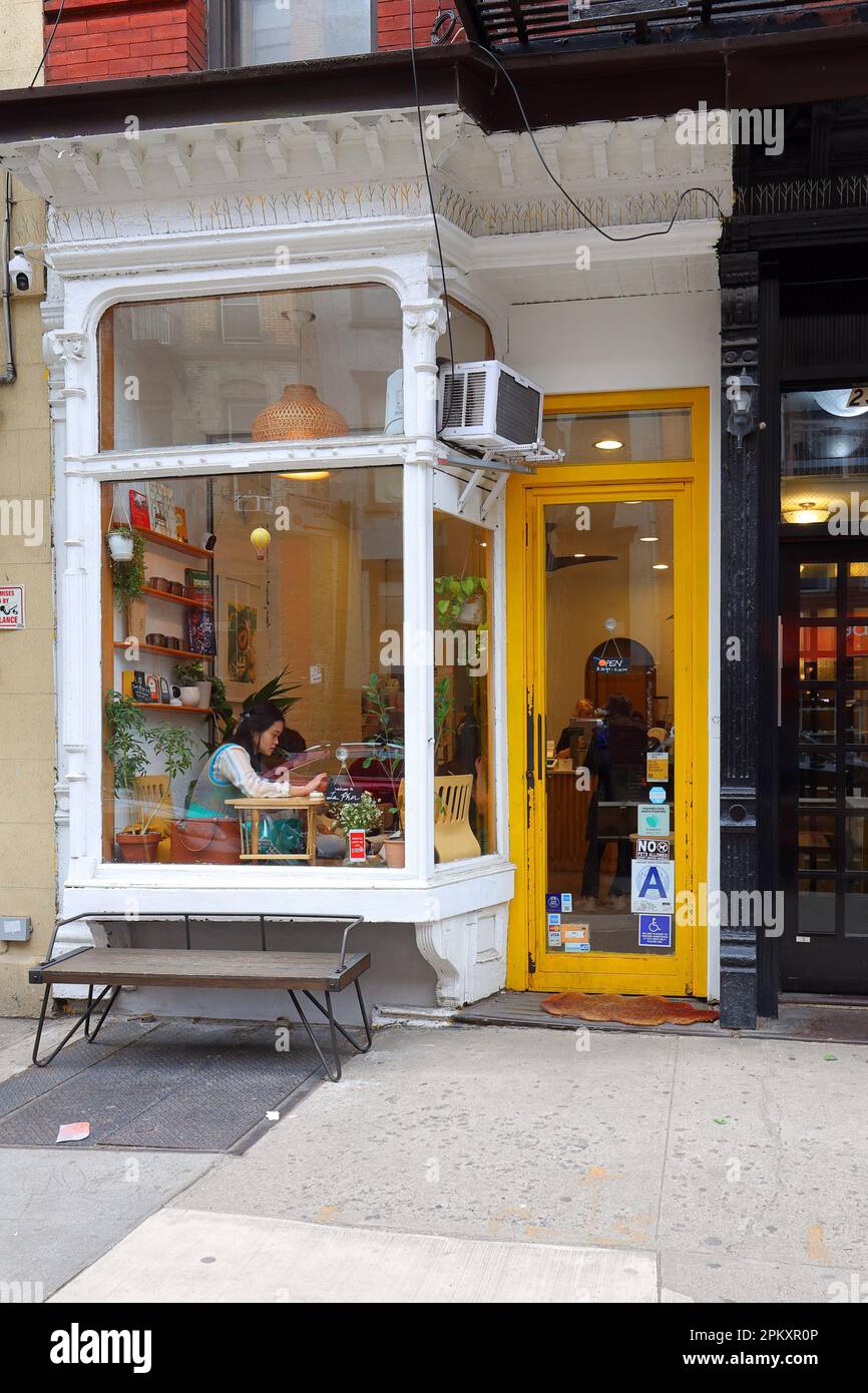 Le Phin, 259 E 10th St, New York, NYC storefront photo of a Vietnamese
