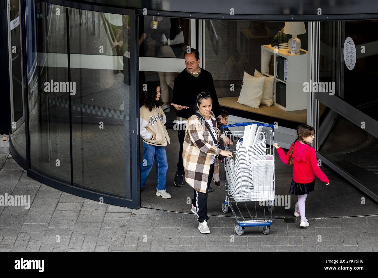 DUIVEN - Crowds at IKEA on the residential boulevard near Duiven ...