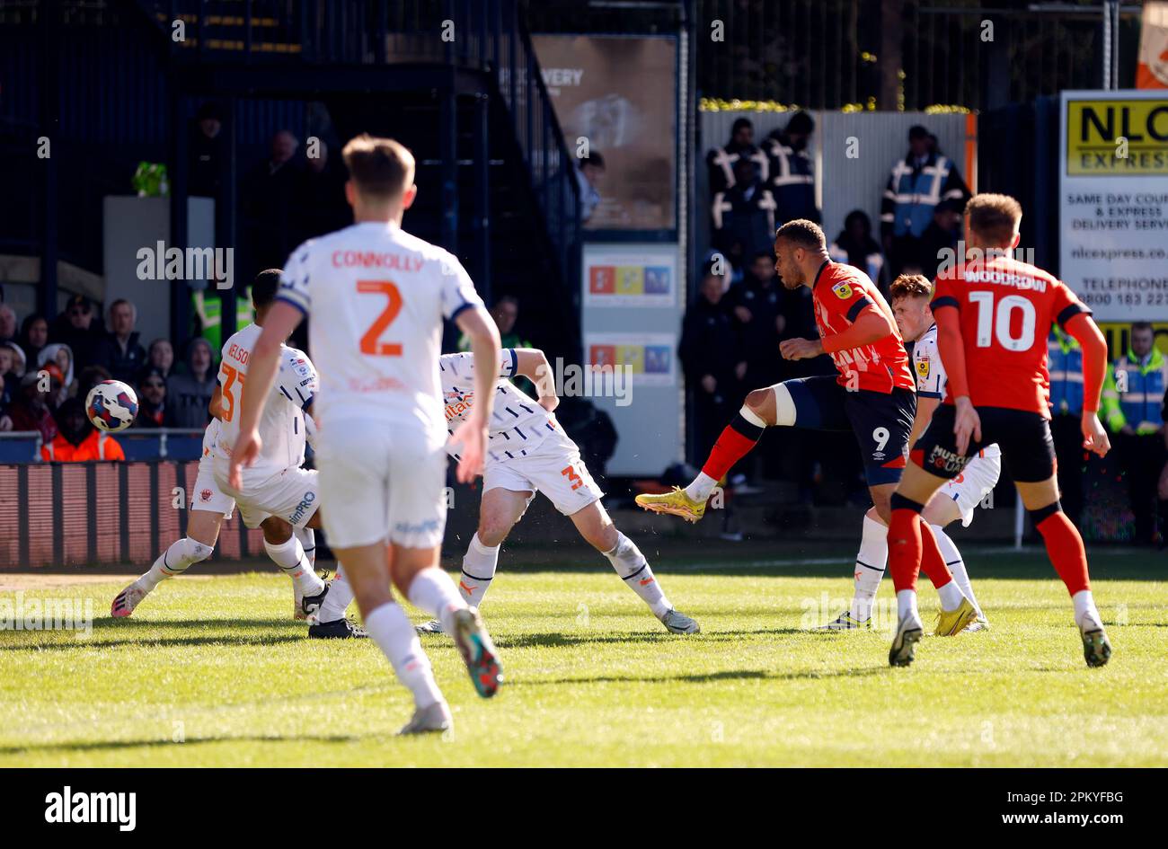 Luton Town's Carlton Morris scores their side's second goal of the game during the Sky Bet Championship match at Kenilworth Road, Luton. Picture date: Monday April 10, 2023. Stock Photo