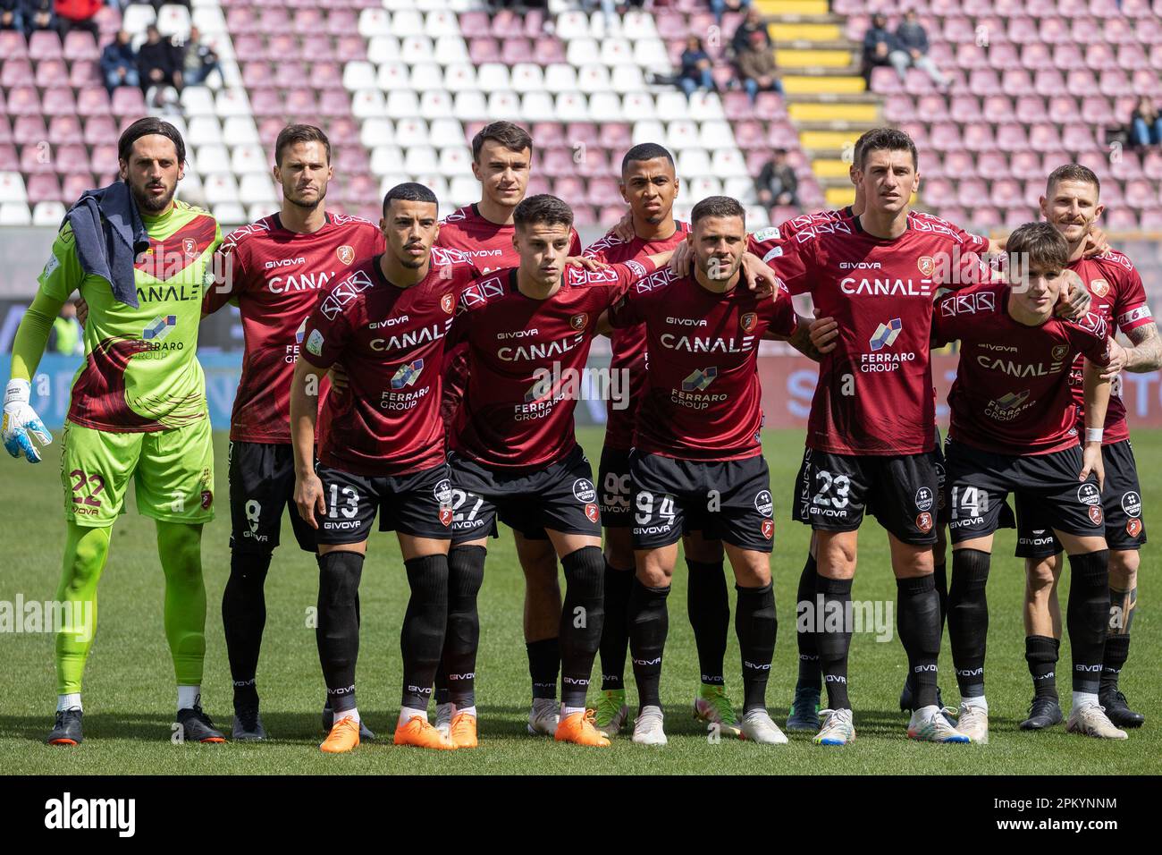 Reggio Calabria, Italy. 10th Apr, 2023. Oreste Granillo stadium, Reggio  Calabria, Italy, April 10, 2023, Reggina team during Reggina 1914 vs  Venezia FC - Italian soccer Serie B match Credit: Live Media, image size:1300x956