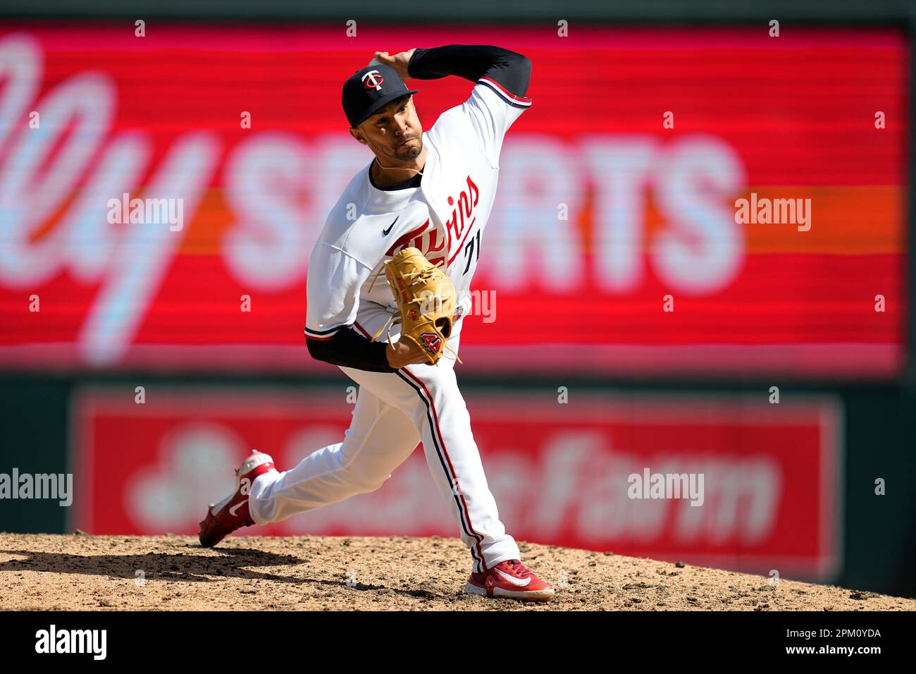 Minnesota Twins relief pitcher Jovani Moran delivers during the eighth