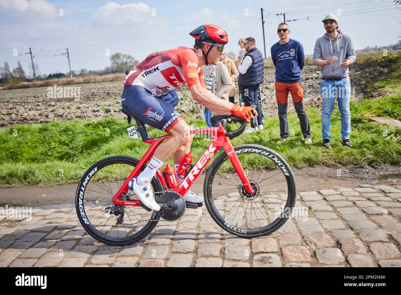 Hornaing Wandignies Hamage Jasper Stuyven Trek Segafredo Paris Roubaix 2023 9 April 2023. 120th edition Start time 11 25 Avg. speed winner 46.841 km Stock Photo Alamy