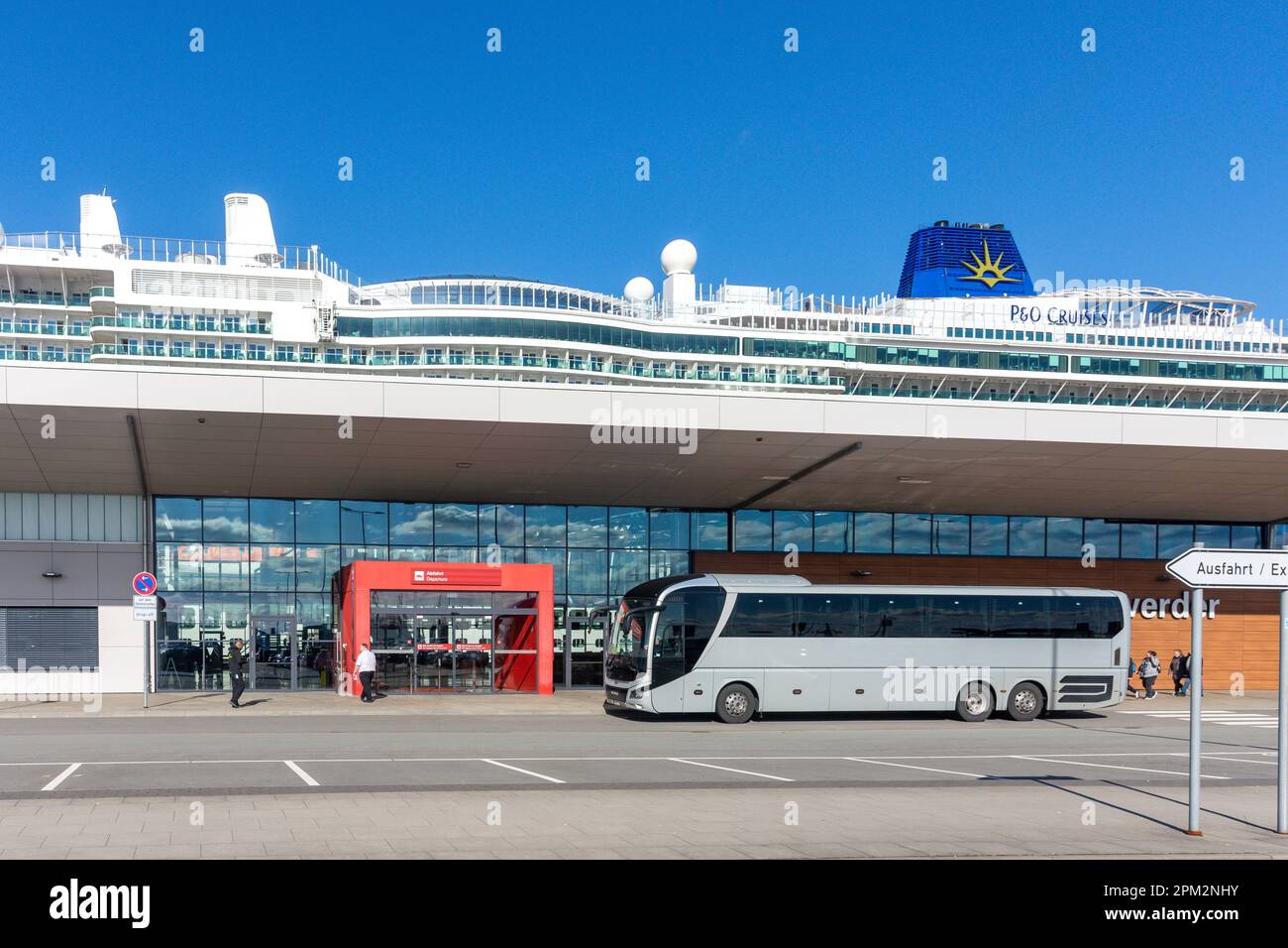 Entrance to Cruise Centre Steinwerder, Buchheisterstr. Hamburg, Hamburg Metropolitan Region, Federal Republic of Germany Stock Photo