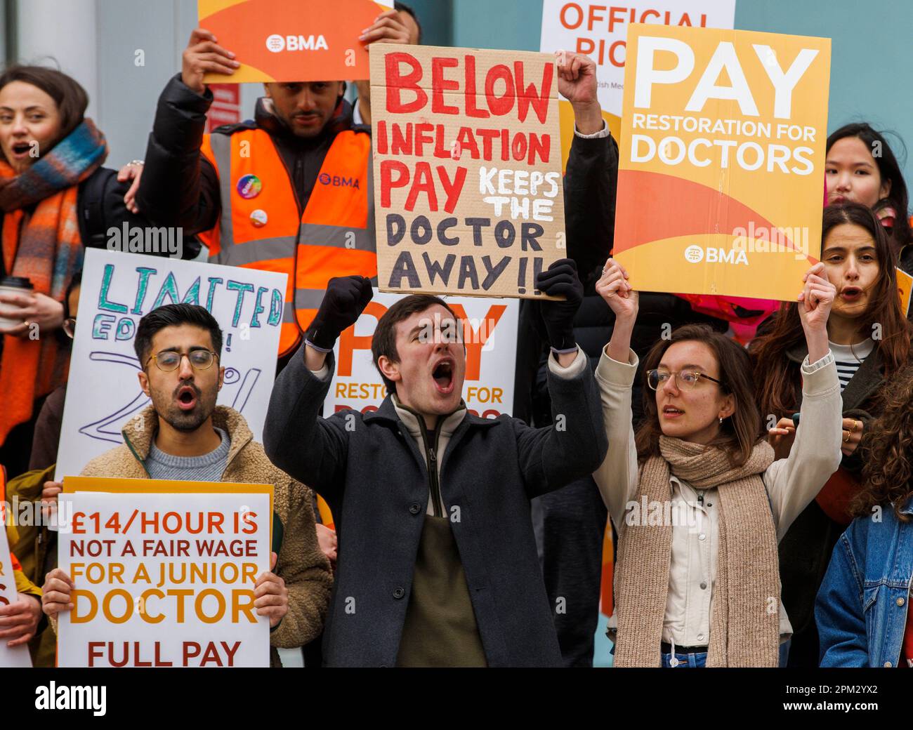 London, UK. 11th Apr, 2023. Junior Doctors Strike Outside University ...