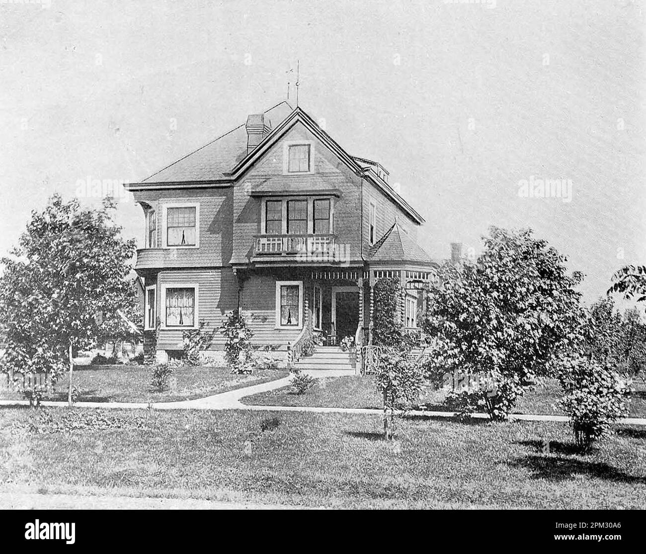 The Robert Leslie House at 4243 Floral Avenue Stock Photo Alamy