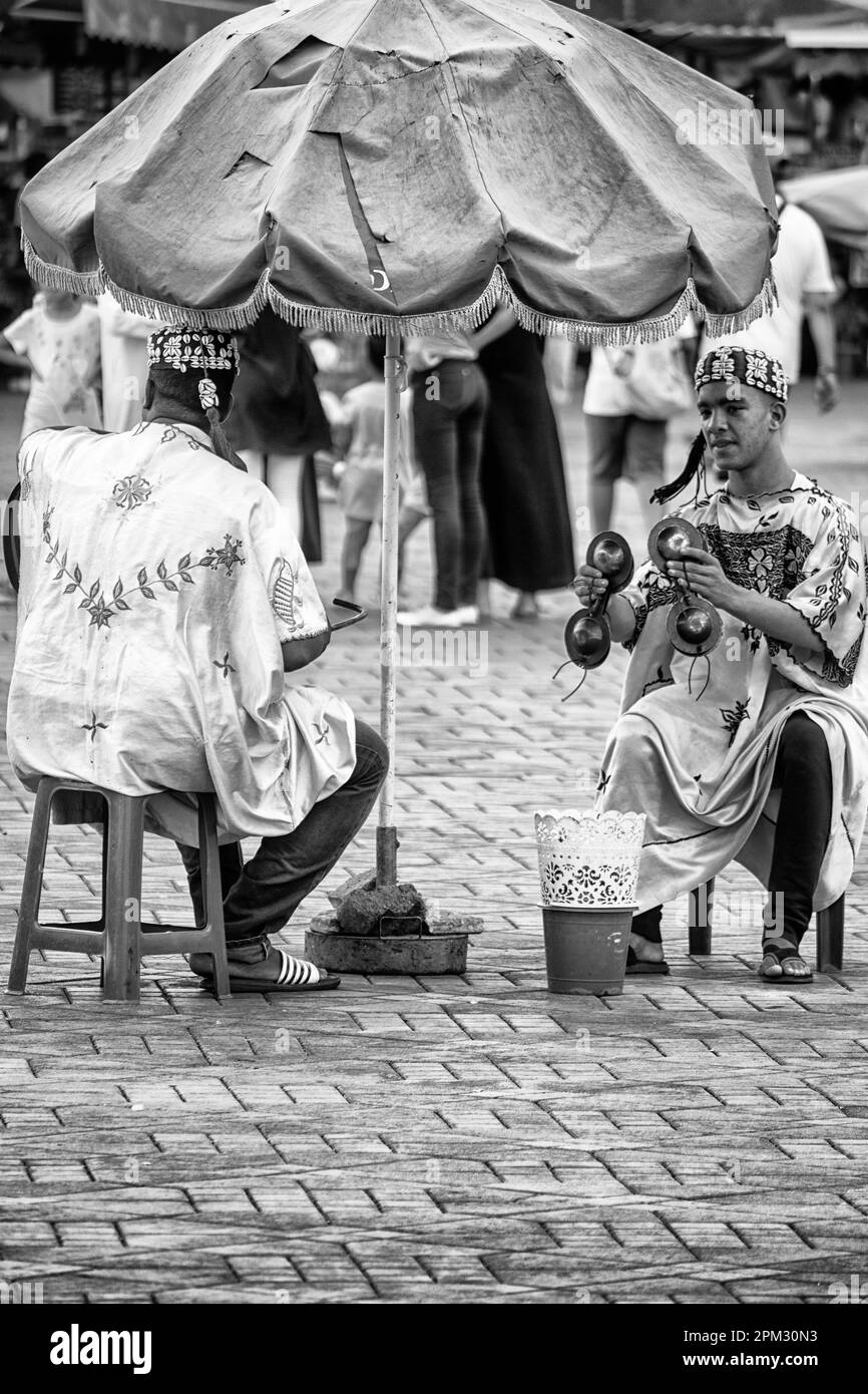 Women of marrakesh Black and White Stock Photos & Images - Alamy