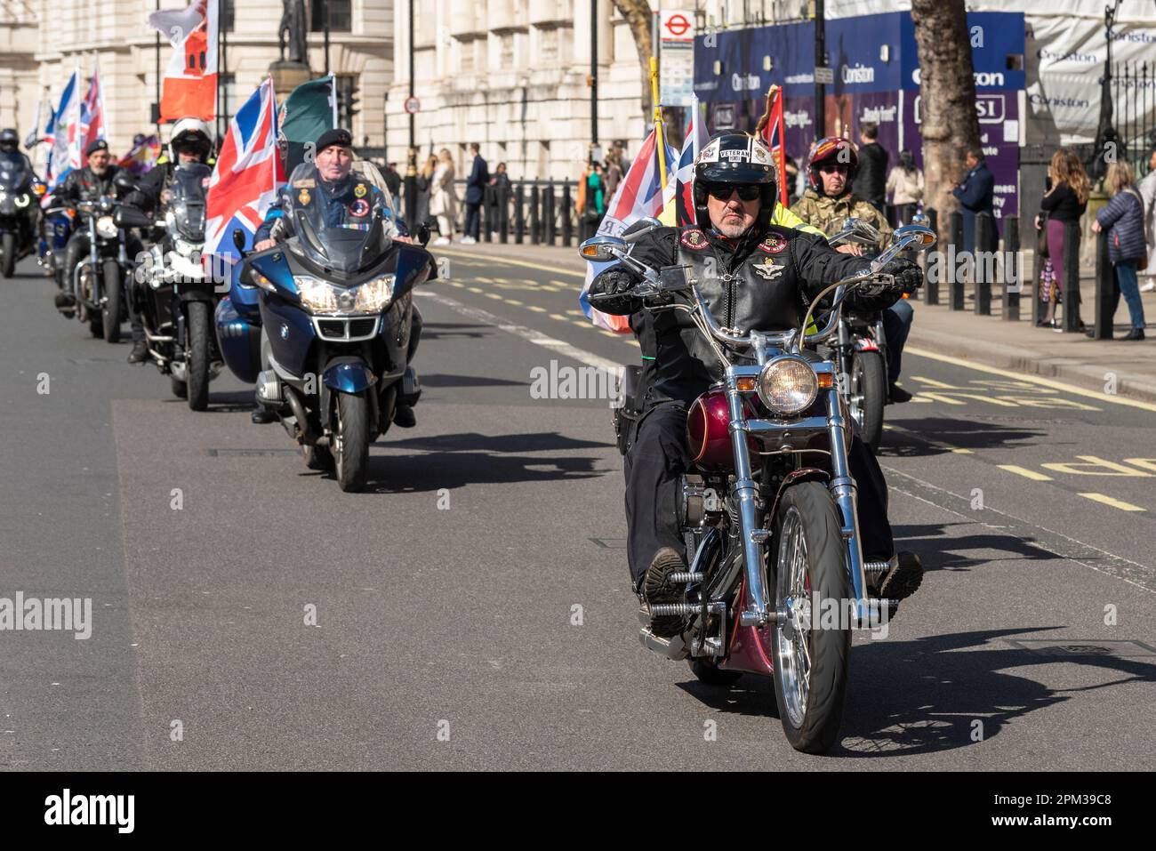 Ride of Respect in memory of the late Queen Elizabeth II by military veteran motorcyclists of Rolling Thunder, who also campaign to protect veterans Stock Photo