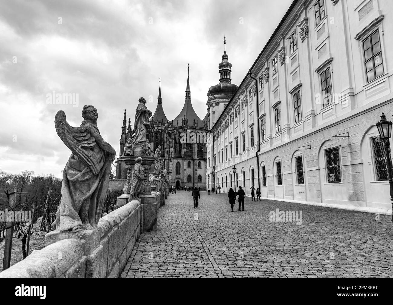 Barbara Castle Statue Black And White Stock Photos Images Alamy barbara-castle-statue-black-and-white-stock-photos-images-alamy