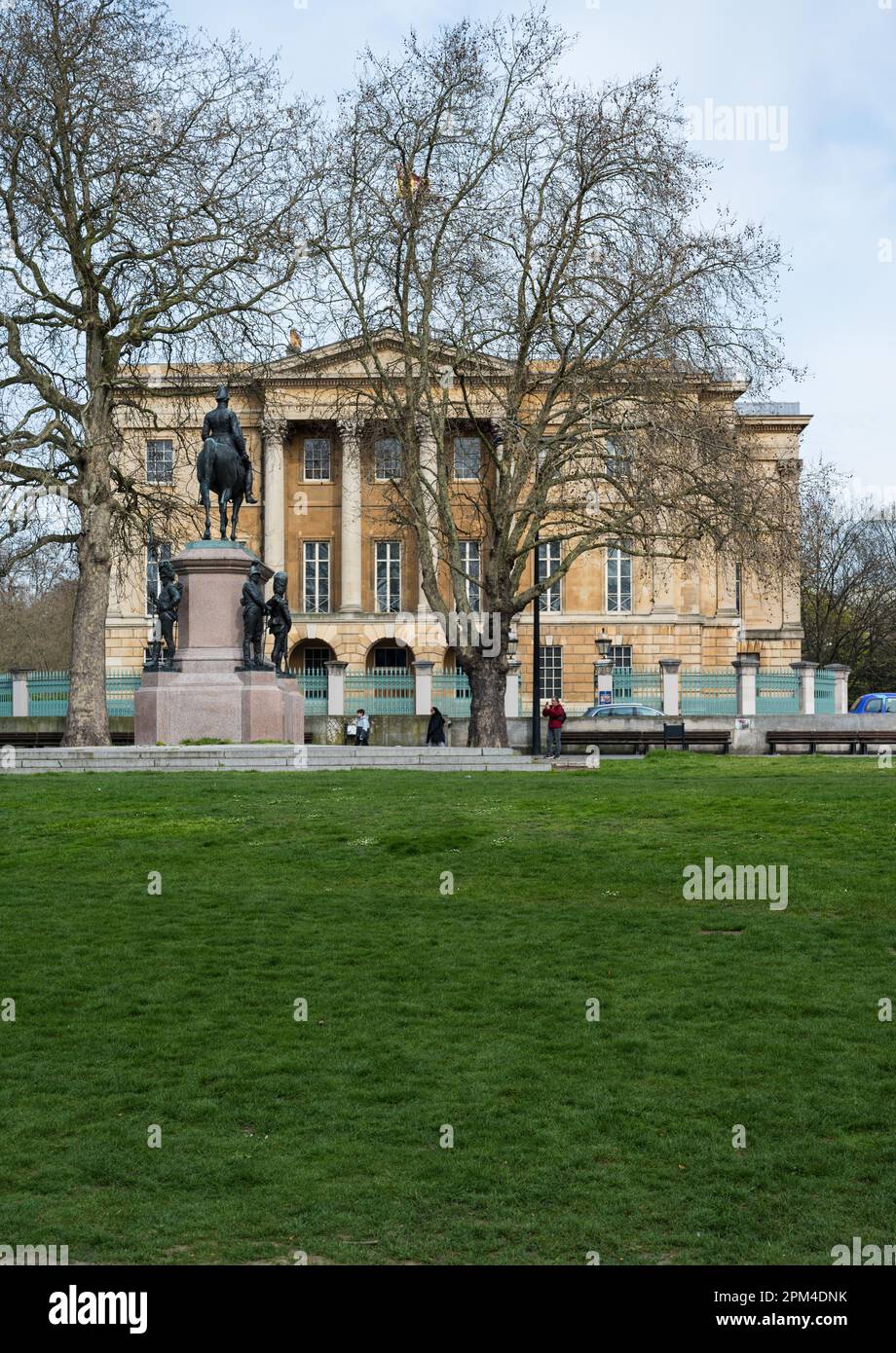 Apsley House, former home of the first Duke of Wellington and now run by English Heritage as a museum, stands at Hyde Park Corner, London, England, UK Stock Photo