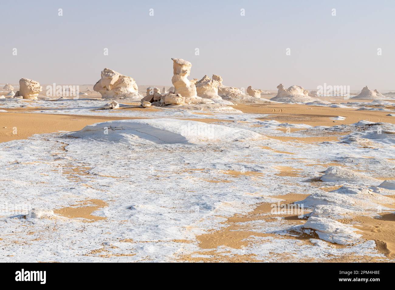 White chalk rock formations hi-res stock photography and images - Alamy