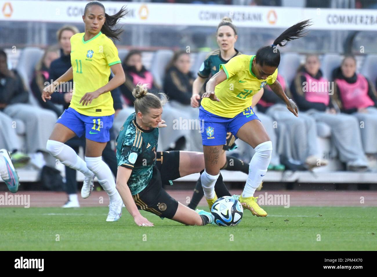 Alexandra Morlock Nuernberg. 11th Apr, 2023. From right: KEROLIH (BRA), Alexandra POPP ...