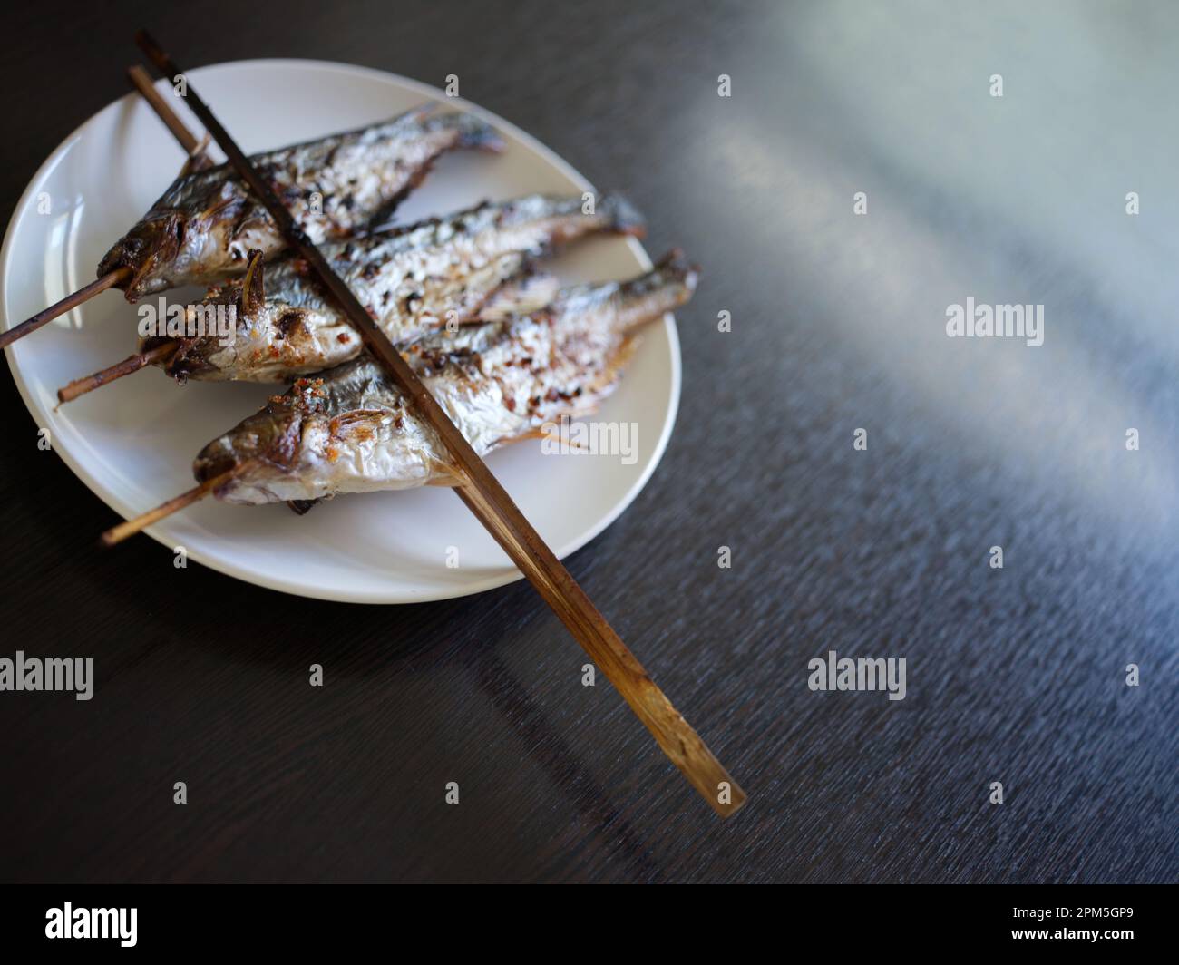 Grilled Fish skewers in Mekong River . THAIFOOD Stock Photo Alamy
