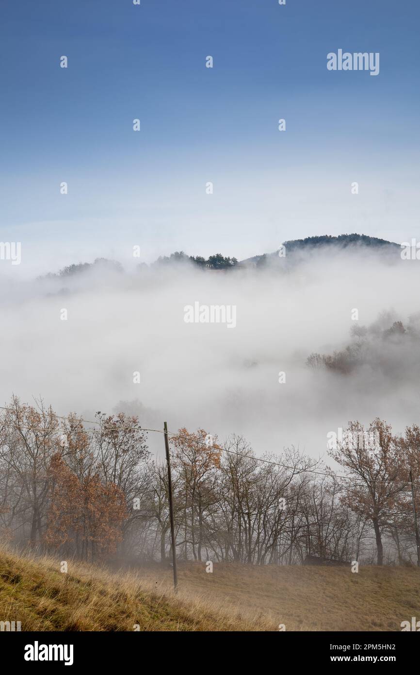 Hills wallpapers hi-res stock photography and images - Alamy