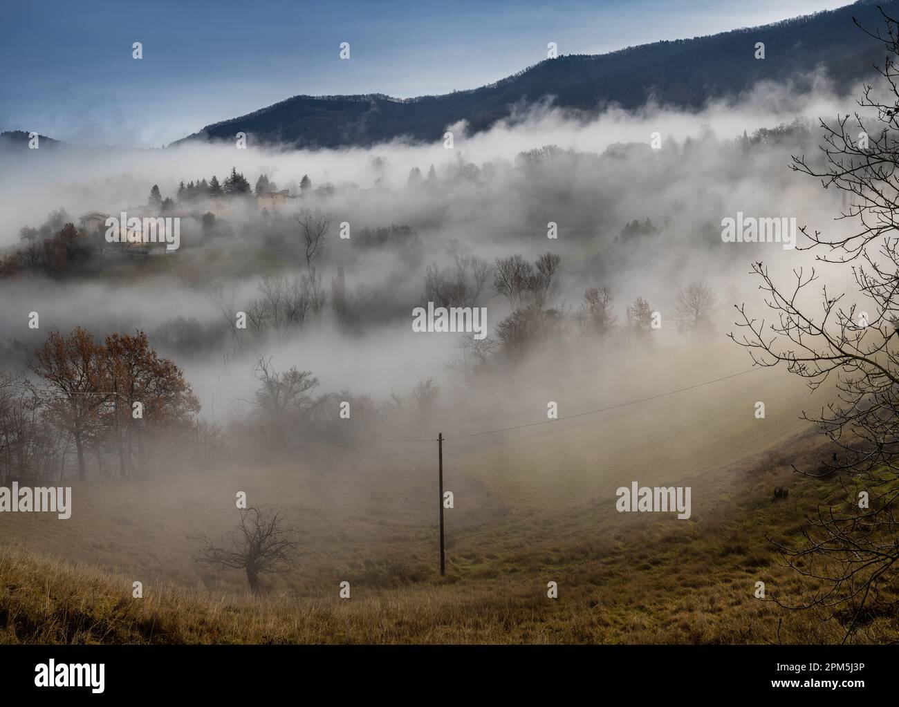 Fog wallpapers hi-res stock photography and images - Alamy