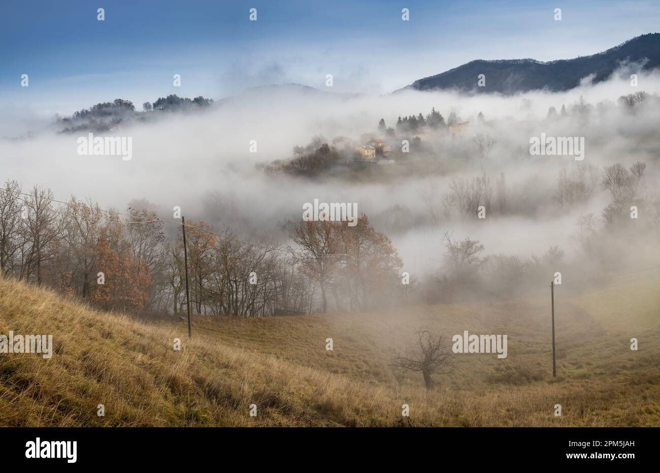Fog wallpapers hi-res stock photography and images - Alamy