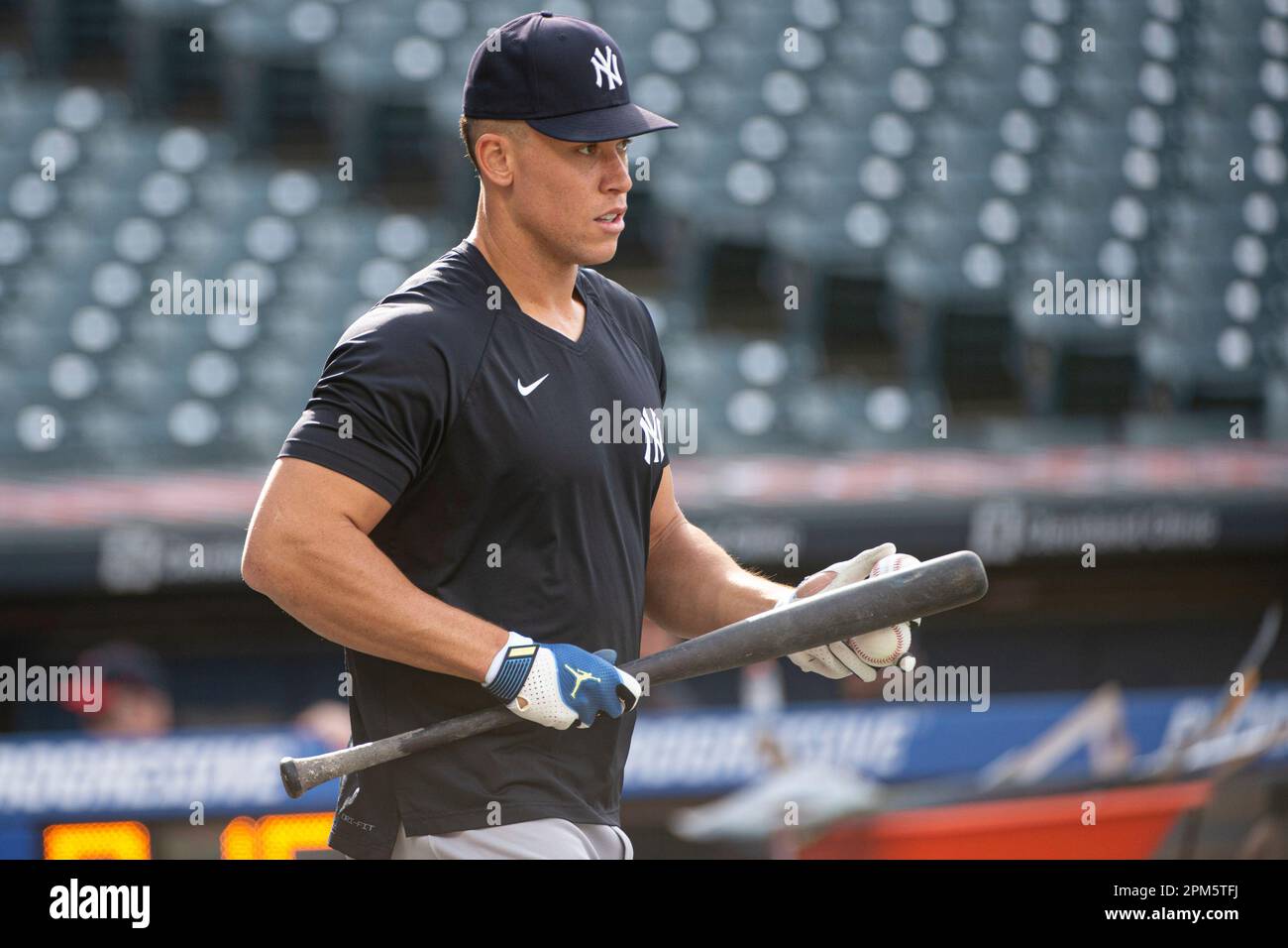 New York Yankees' Aaron Judge finishes batting practice before a baseball  game in Cleveland, Tuesday April 11, 2023. (AP Photo/Phil Long Stock Photo  - Alamy