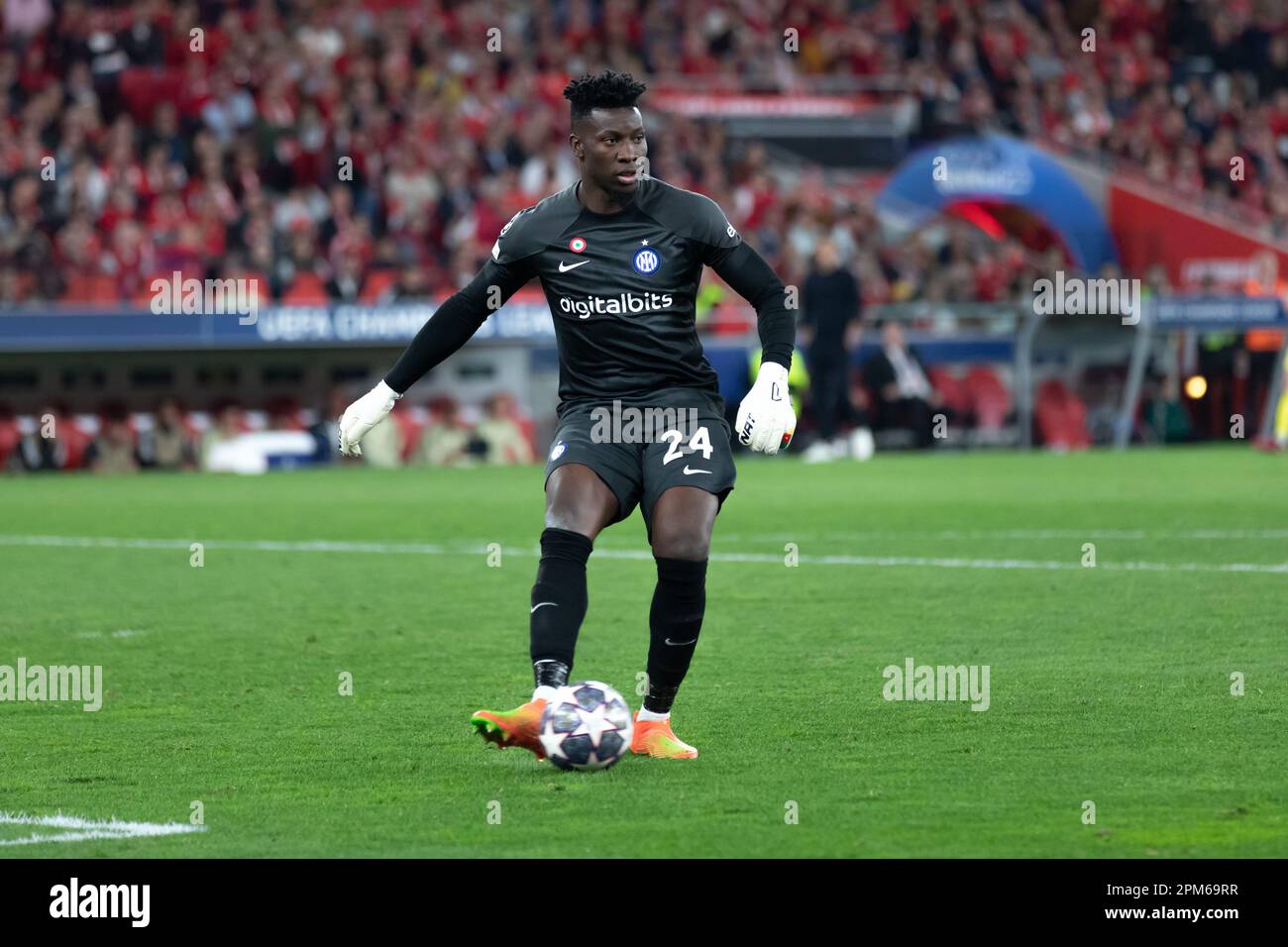 Lisbon, Portugal. 11th Apr, 2023. April 11, 2023. Lisbon, Portugal. Inter Milan's goalkeeper from Cameroon Andre Onana (24) in action during the game of the 1st Leg of the Quarter-Finals for the UEFA Champions League, Benfica vs Inter Milan Credit: Alexandre de Sousa/Alamy Live News Stock Photo