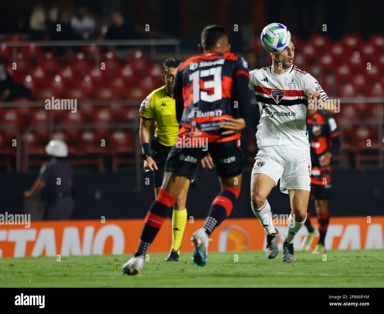 Estadio de brasil hi-res stock photography and images - Alamy