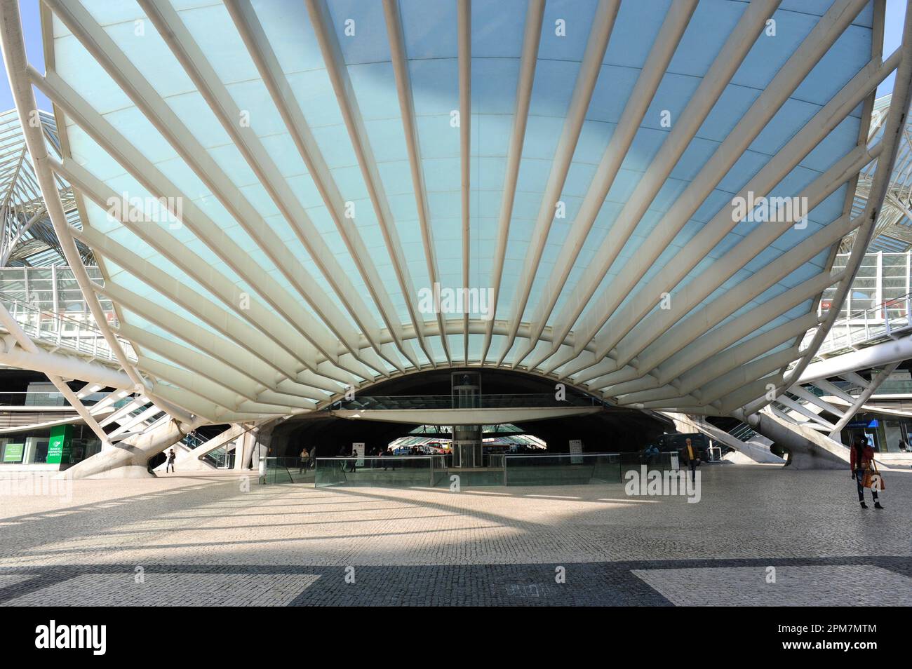 Lisbon (Lisboa), Estaçao Ferroviaria do Oriente (projected by Santiago