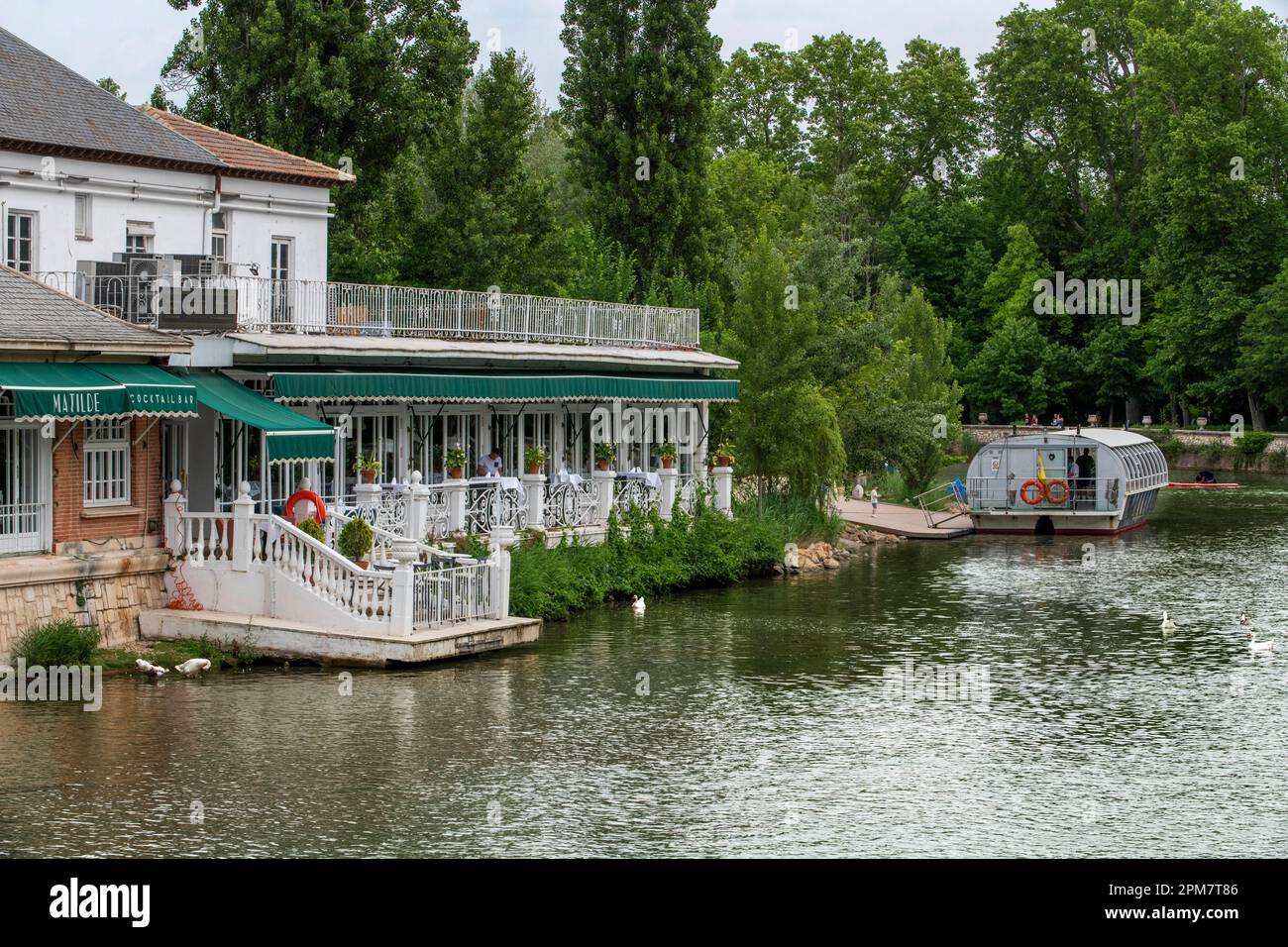 Matilde restaurant and boat trip excrusion on rio Tajo river or Tagus ...