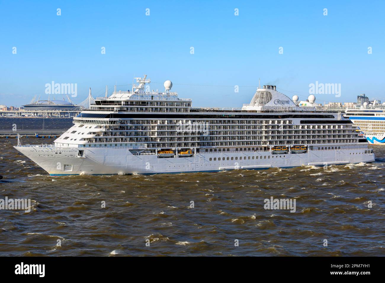 The Regent Cruises luxury cruise ship Seven Seas Splendor leaving the