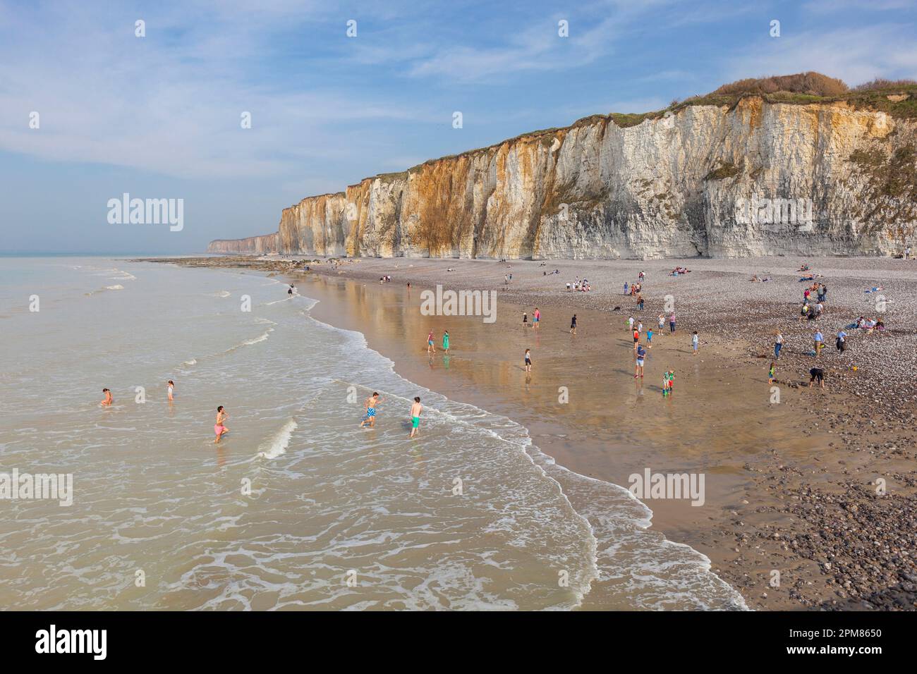 France, Seine-Maritime, Veules-les-Roses, listed as one of the Most Beautiful Villages of France, tourists enjoying bathing in the sea, at the bottom of white cliffs Stock Photo