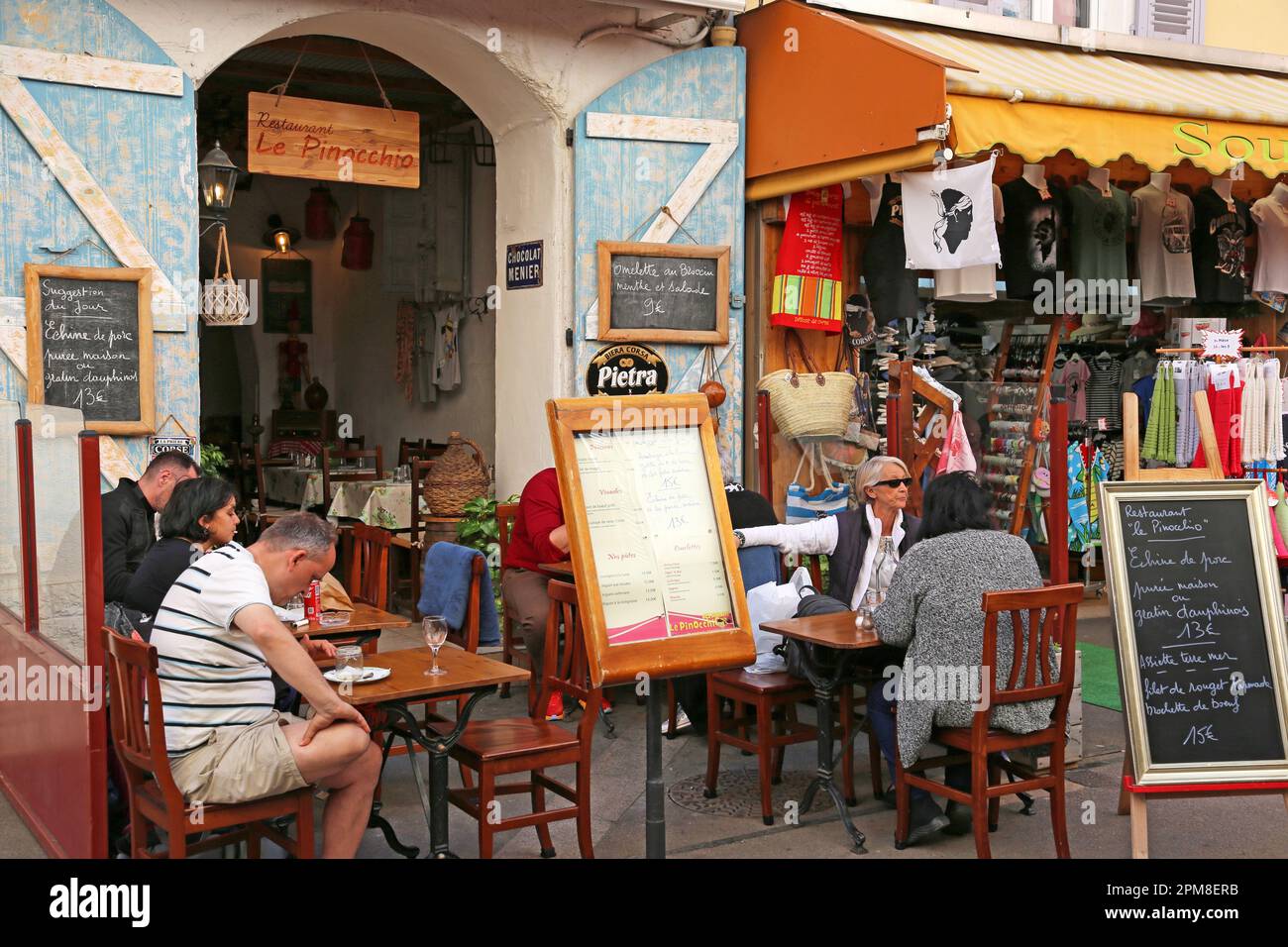 le-pinocchio-restaurant-rue-cardinal-fesch-ajaccio-corse-du-sud