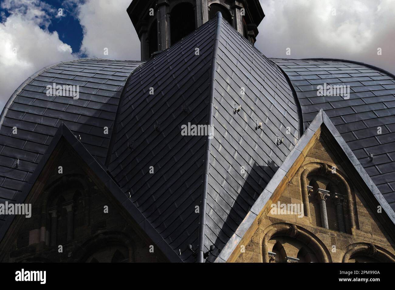 Close detail of Baroque ‘citrus press’ roof above octagonal former Palatine Chapel built for