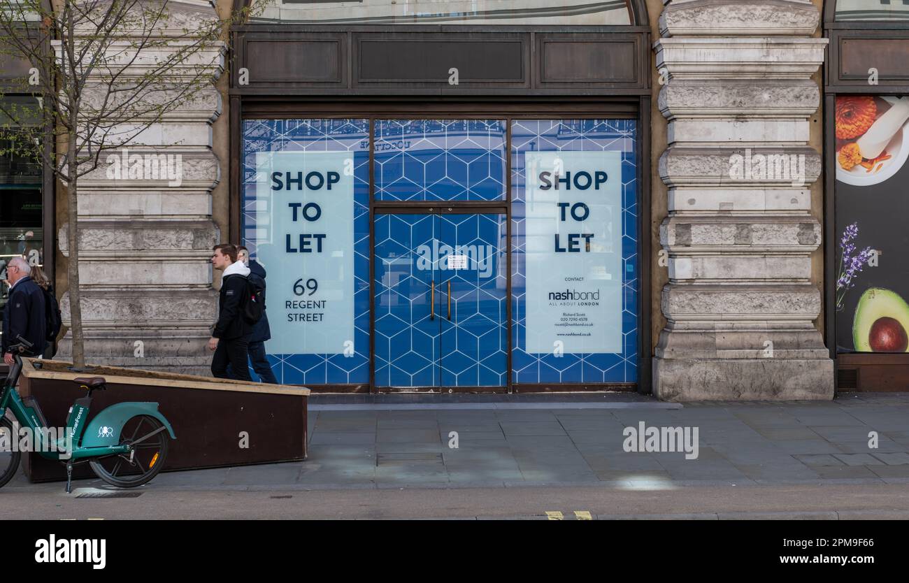 London. UK- 04.09.2023. A retail shop to let in Regent Street. Stock Photo