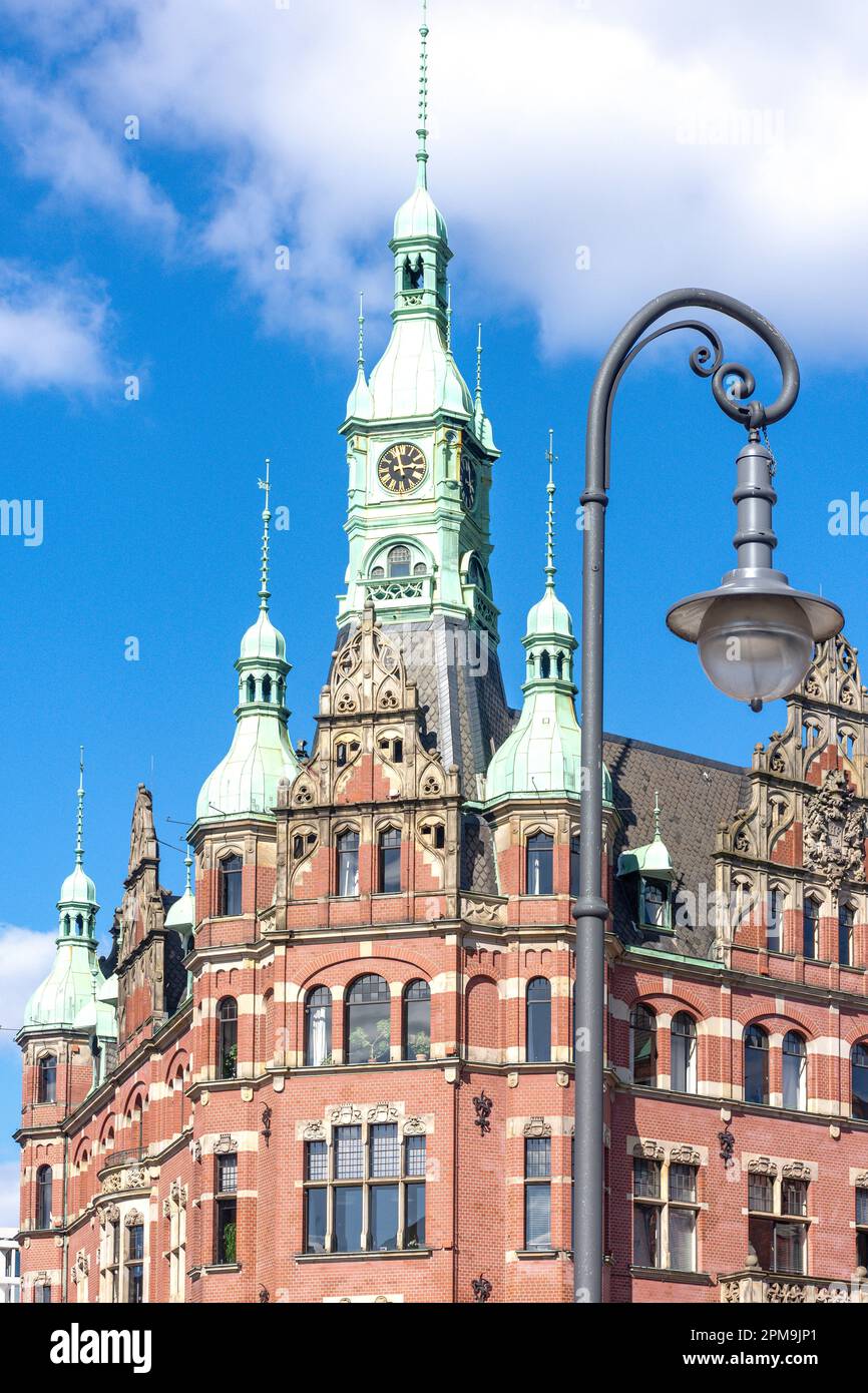 Clock tower, St Annenplatz, HalfenCity Quarter, Hamburg, Hamburg Metropolitan Region, Federal Republic of Germany Stock Photo