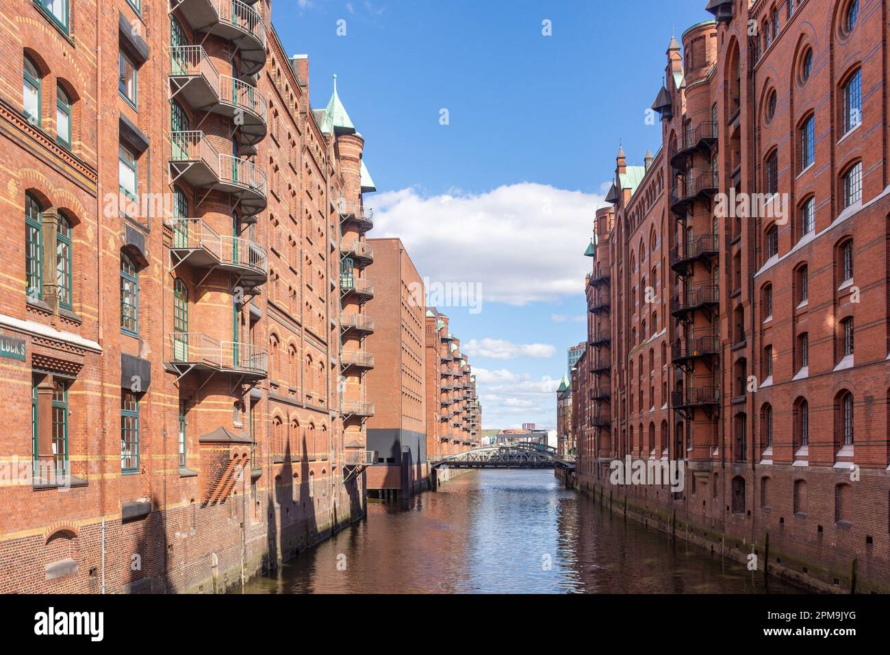 Old warehouses on canal, Speicherstadt District, HalfenCity Quarter, Hamburg, Hamburg Metropolitan Region, Federal Republic of Germany Stock Photo