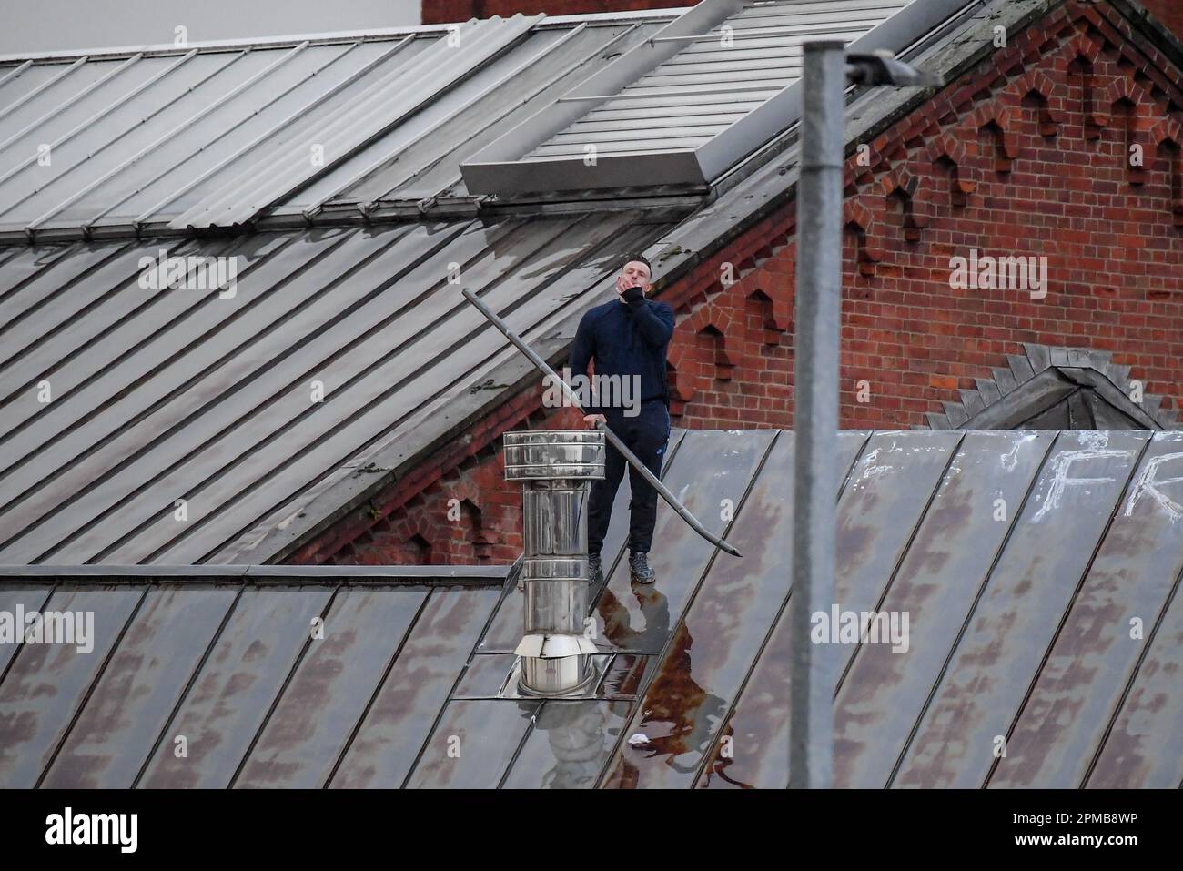 An Inmate makes it up on the roof at HM Prison Manchester aka Strangeways, Manchester, United Kingdom, 12th April 2023  (Photo by Ben Roberts/News Images) Stock Photo