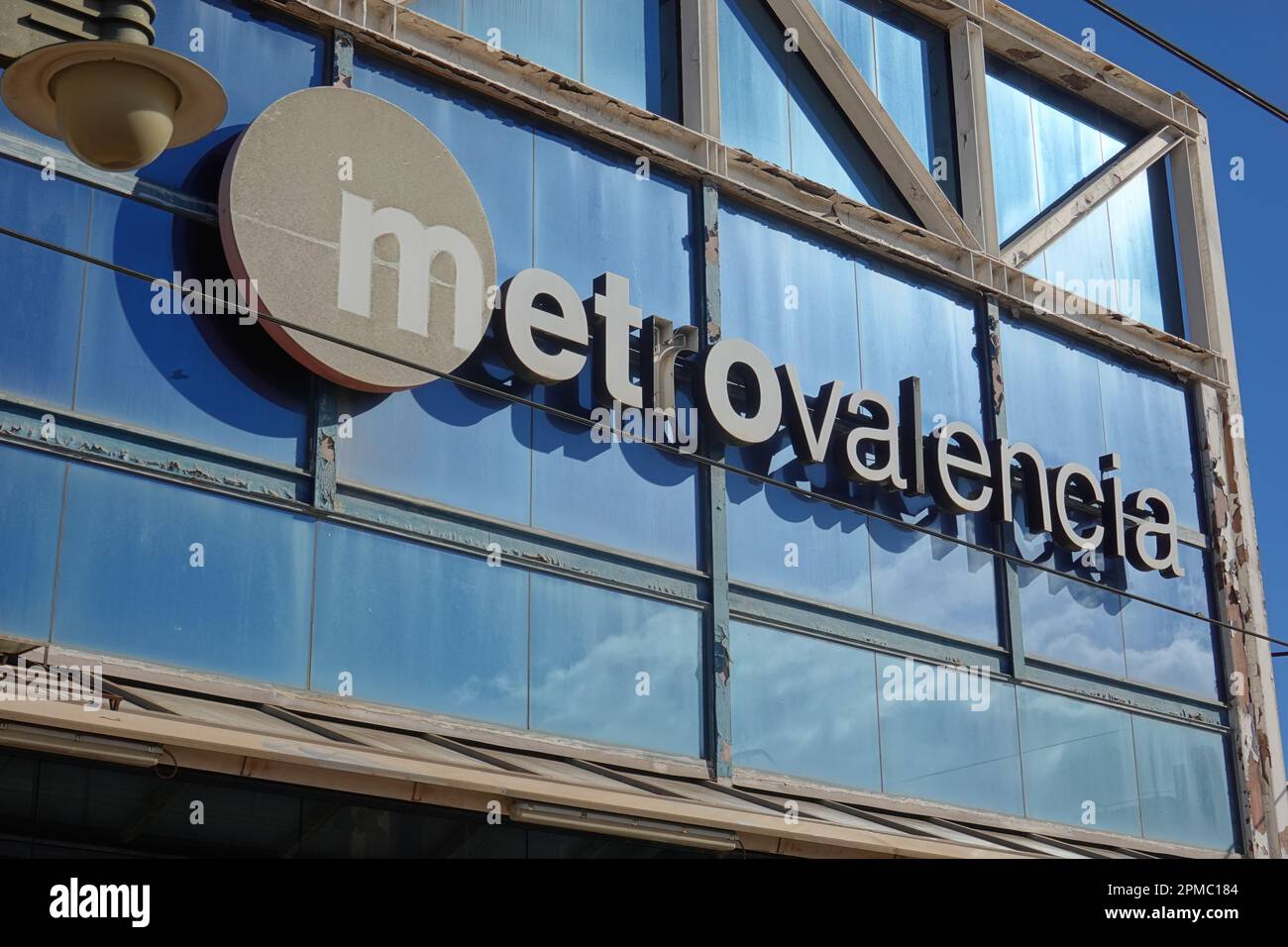 valencia-u-bahn-station-station-empalme-valencia-metro-station