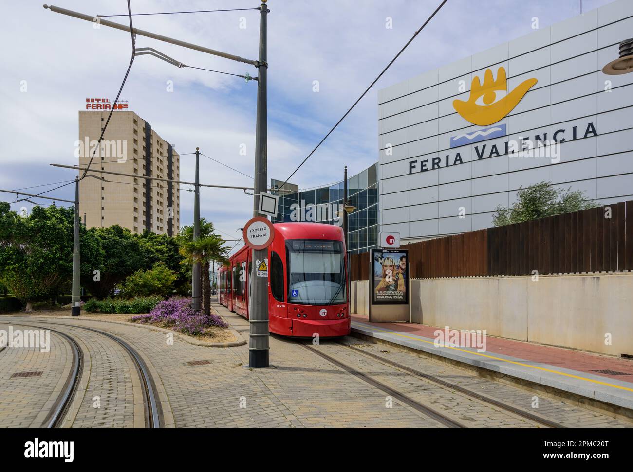 Spanien, Valencia, Straßenbahnlinie 4, Feria Valencia, Bombardier