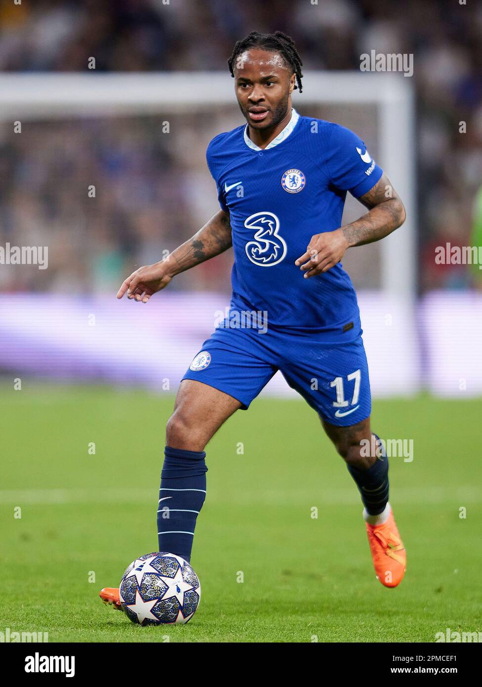 Chelsea players sterling hi res stock photography and images Alamy