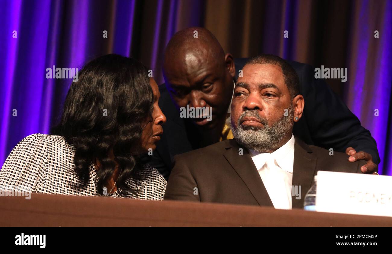 April 12, 2023, New York City, New York, USA (L) ROW VAUGHN WELLS