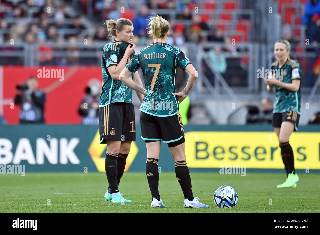 Alexandra Morlock Nuremberg. 11th Apr, 2023. V.LI:ALEXANDRA POPP (GER), LEA SCHUELLER ...