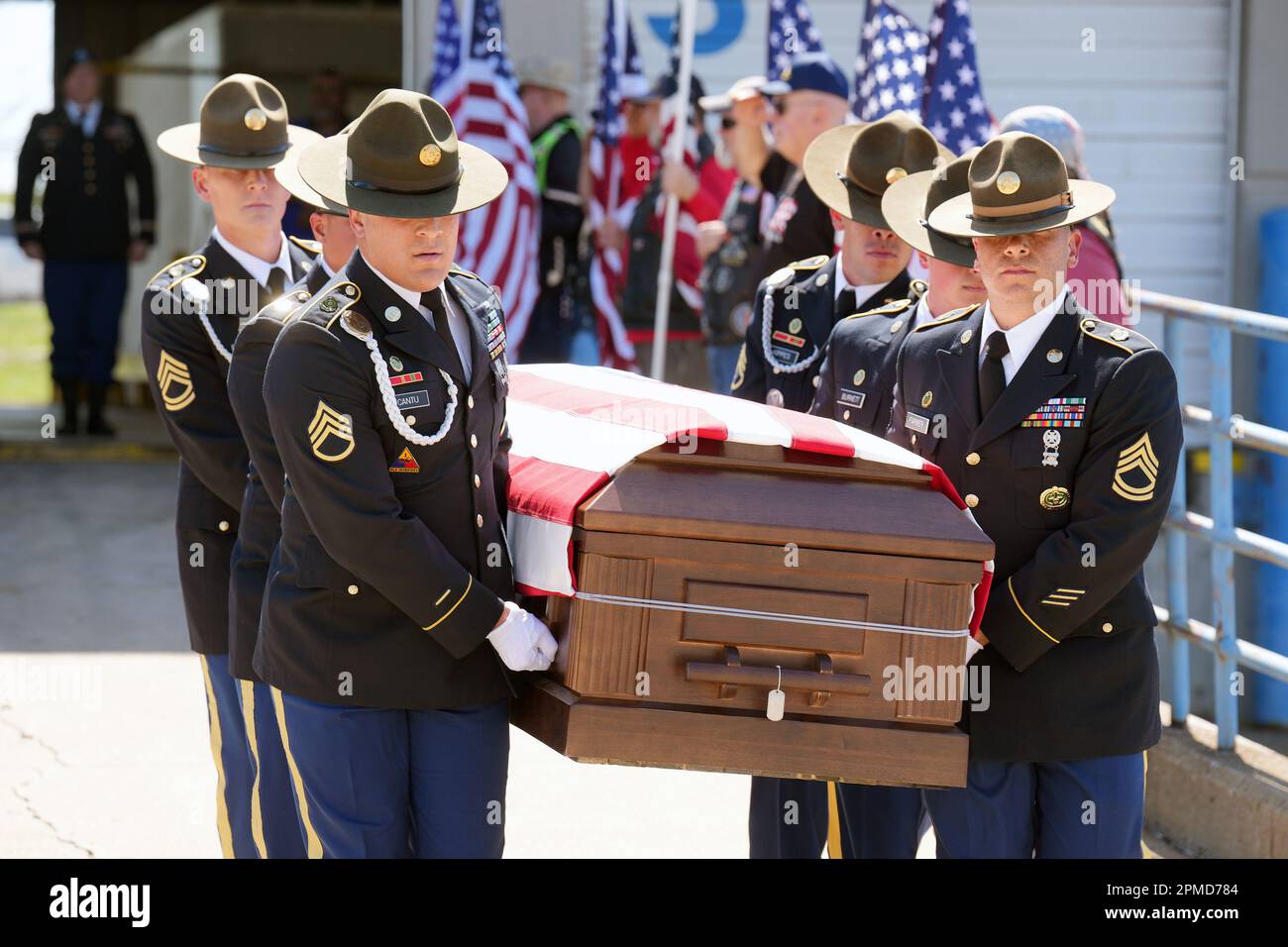 Rolla, Missouri April 12, 2023. The remains of Chief Warrant Officer 2 Rusten Smith, of Rolla, Missouri are transferred to a hearse at St. Louis-Lambert International Airport on Wednesday, April 12, 2023. Smith and eight others were killed on March 29, when the Black Hawk helicopters they were riding in crashed near Fort Campbell during a nighttime training exercise. Smith was 32. Photo by Bill Greenblatt/UPI Credit: UPI/Alamy Live News Stock Photo